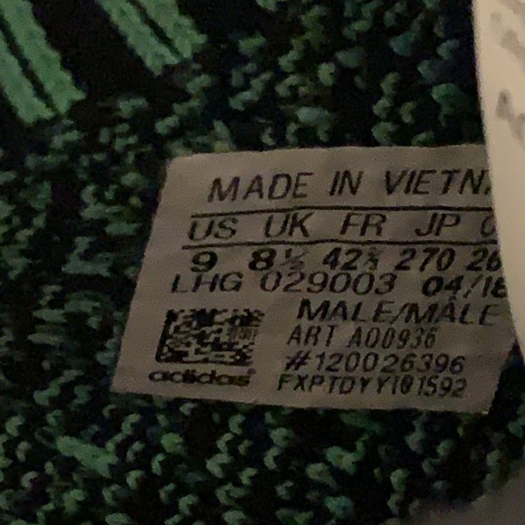 New ADIDAS NMD_R1 STLT PK BLACK NOBLE GREEN BOLD Men Sz 9 - Picture 10 of 10